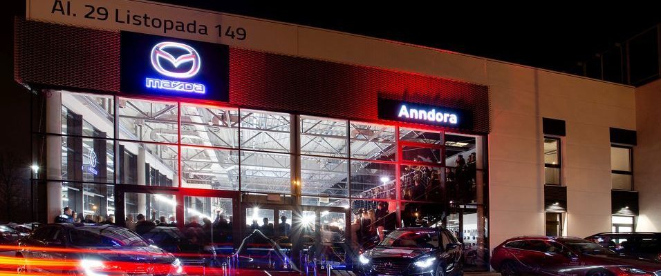 Salon samochodowy Mazda Anndora Kraków